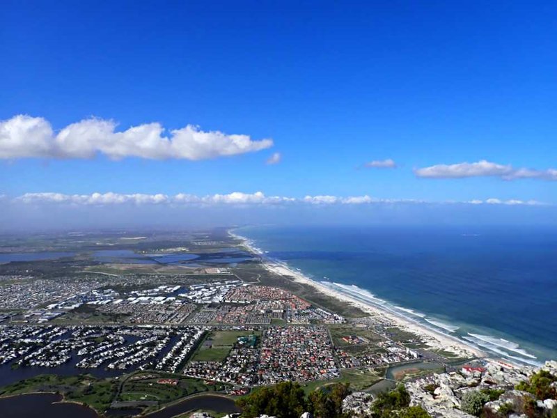 view from Silvermine Reserve&#x27;s Muizemberg Peak
